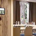 Western Paris Ermitage 4* Meudon