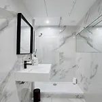 Hotel Western Paris Ermitage 4*