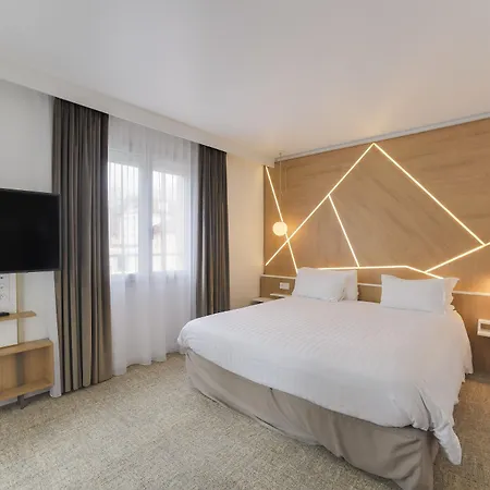Western Paris Ermitage Hotel 4*