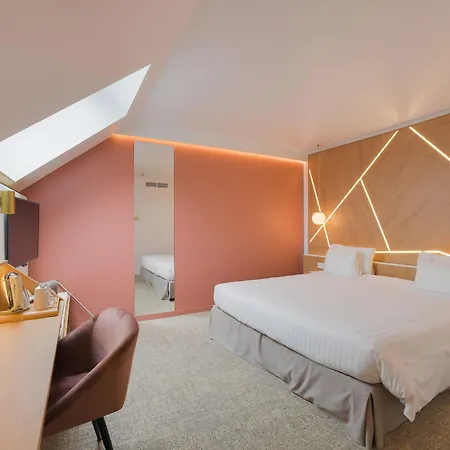 Отель Western Paris Ermitage