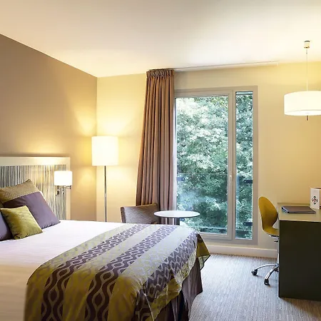 Western Paris Ermitage