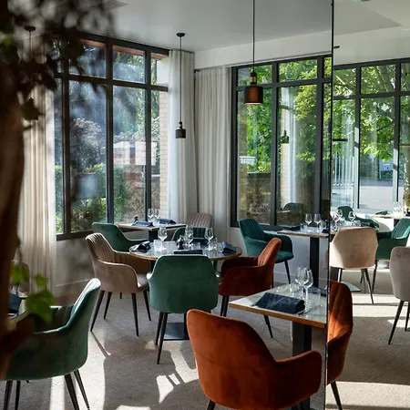 Отель Western Paris Ermitage