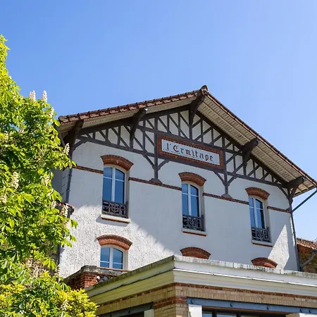 Western Paris Ermitage Отель Мёдон