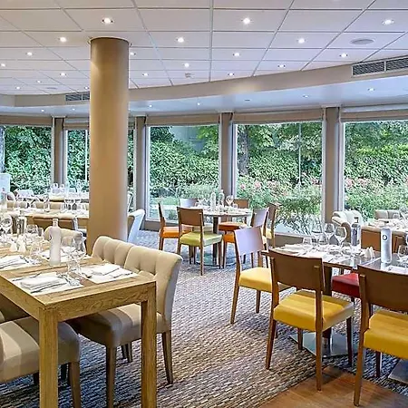 Отель Western Paris Ermitage 4*
