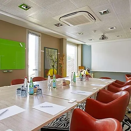 Western Paris Ermitage 4* Мёдон