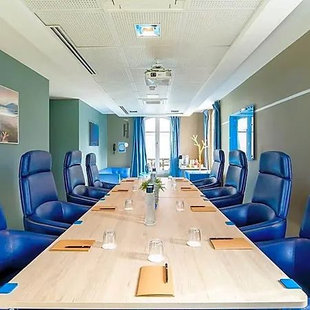 Western Paris Ermitage Отель 4*