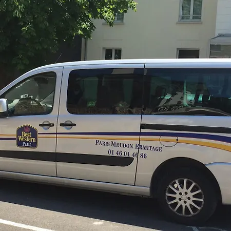 Western Paris Ermitage מלון