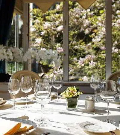 Western Paris Ermitage Hotel 4*