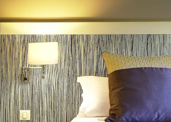 Hotel Western Paris Ermitage 4*